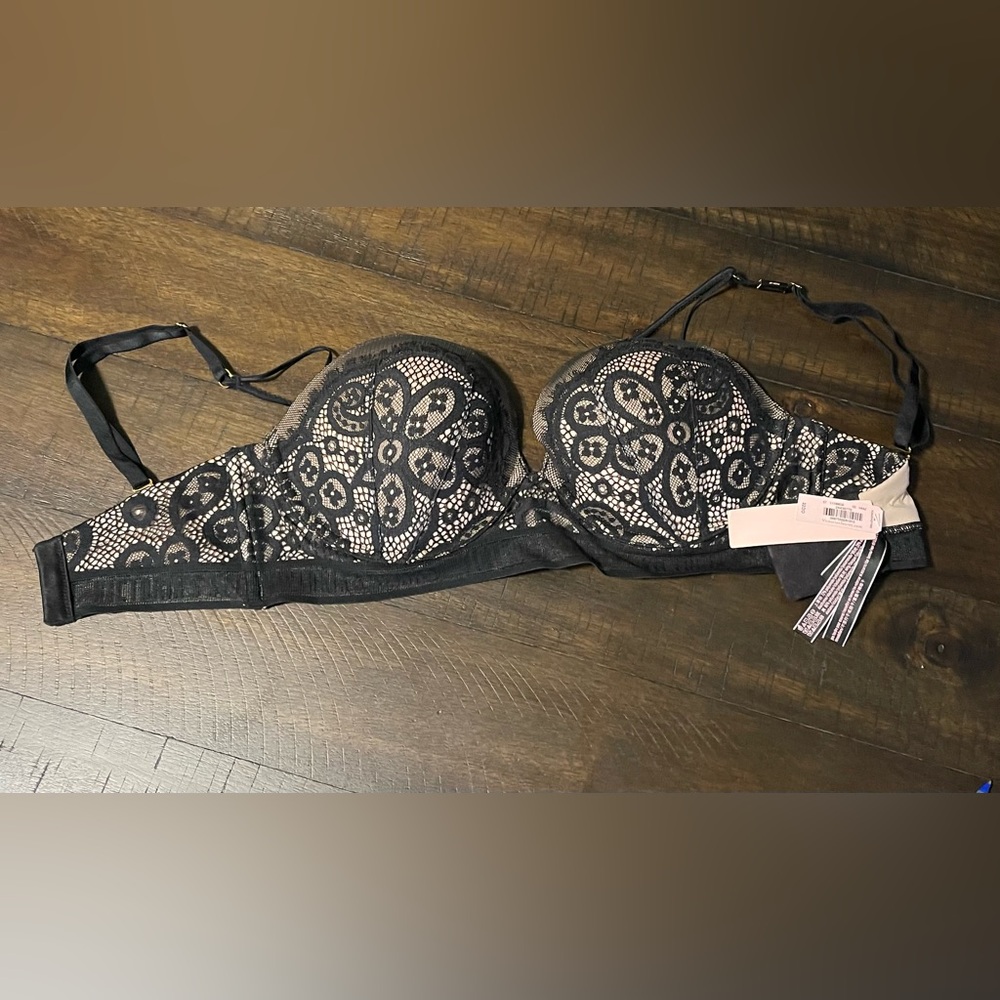 NWT VS VERY SEXY PUSH UP BRA